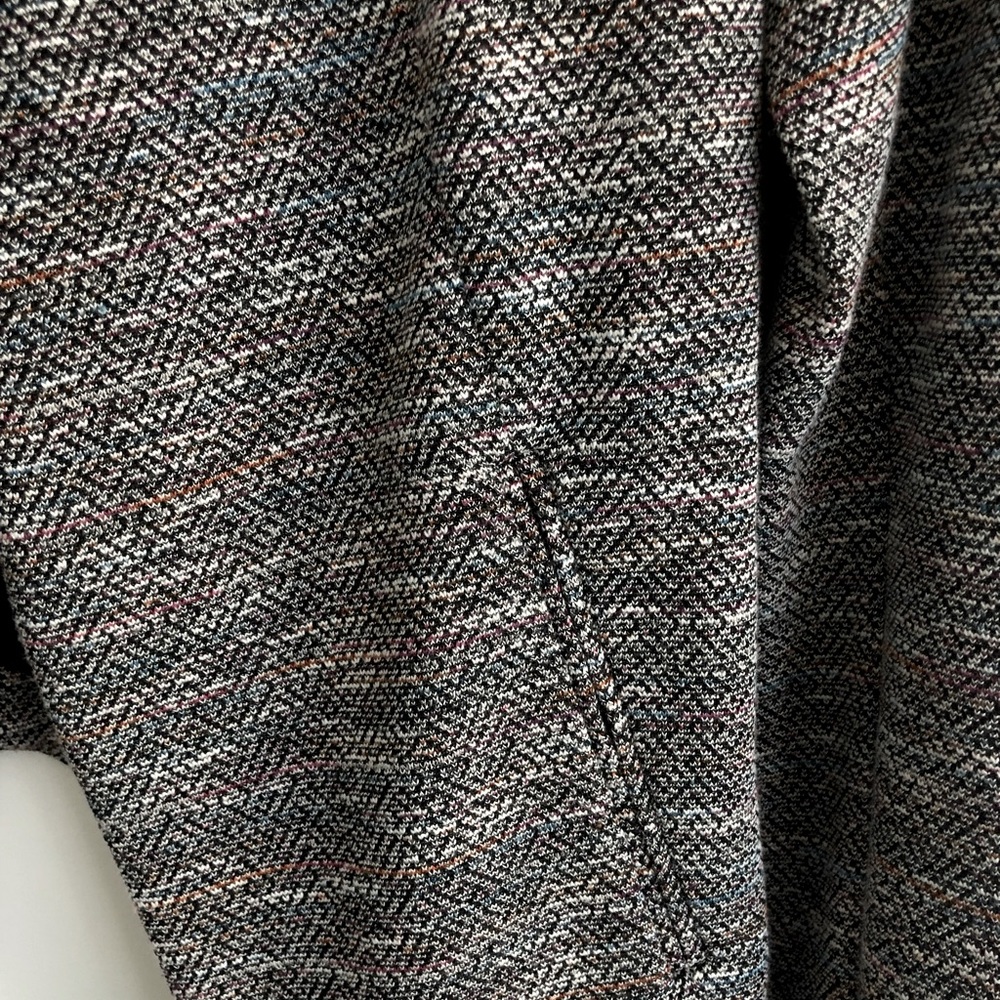 BCBG Open Front Essential Blazer - Picture 4 of 4
